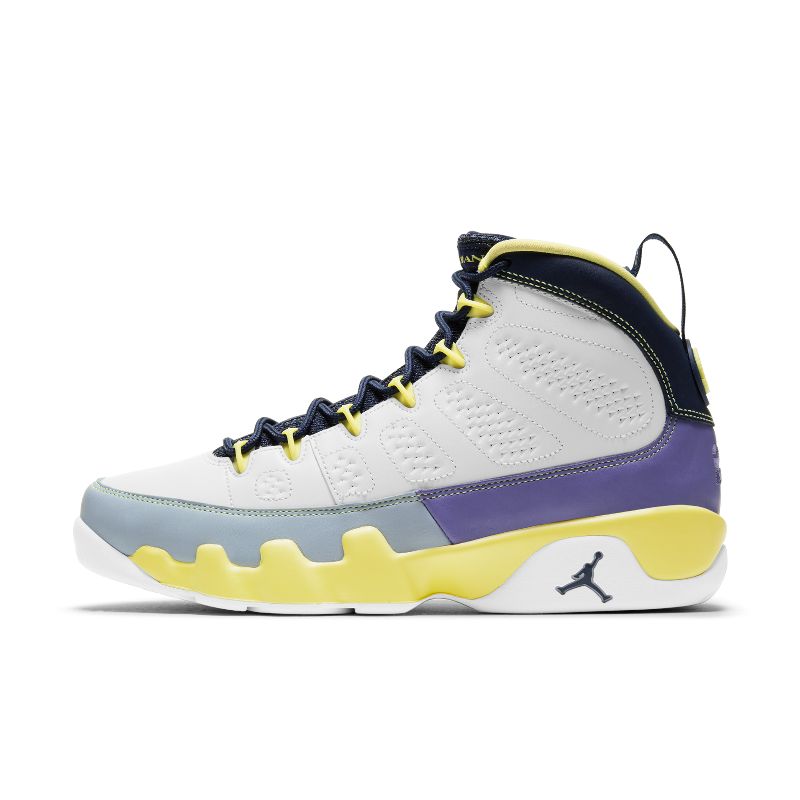 AJ9 